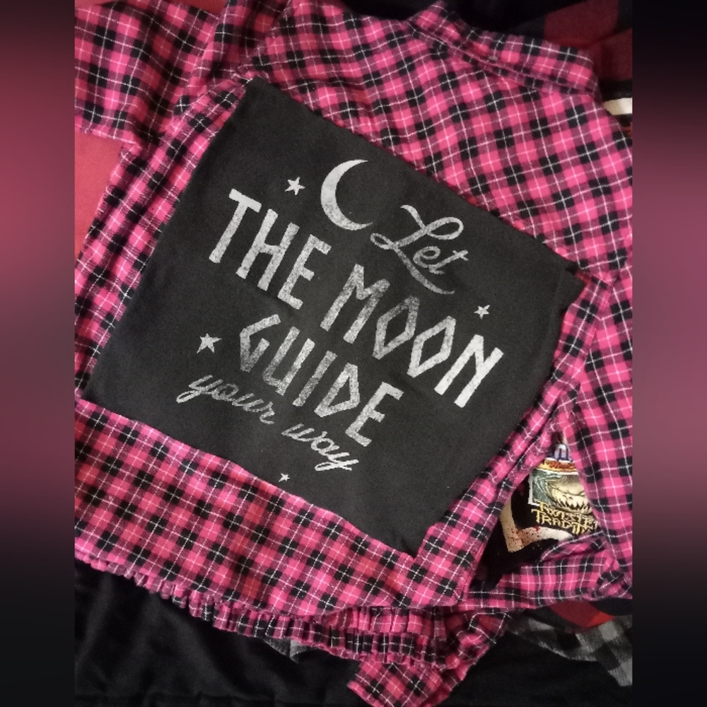 Sneak peek @ WIP custom Rage Against the Sewing Machine upcoming jackets! Ooak🧵 - Picture 15 of 16
